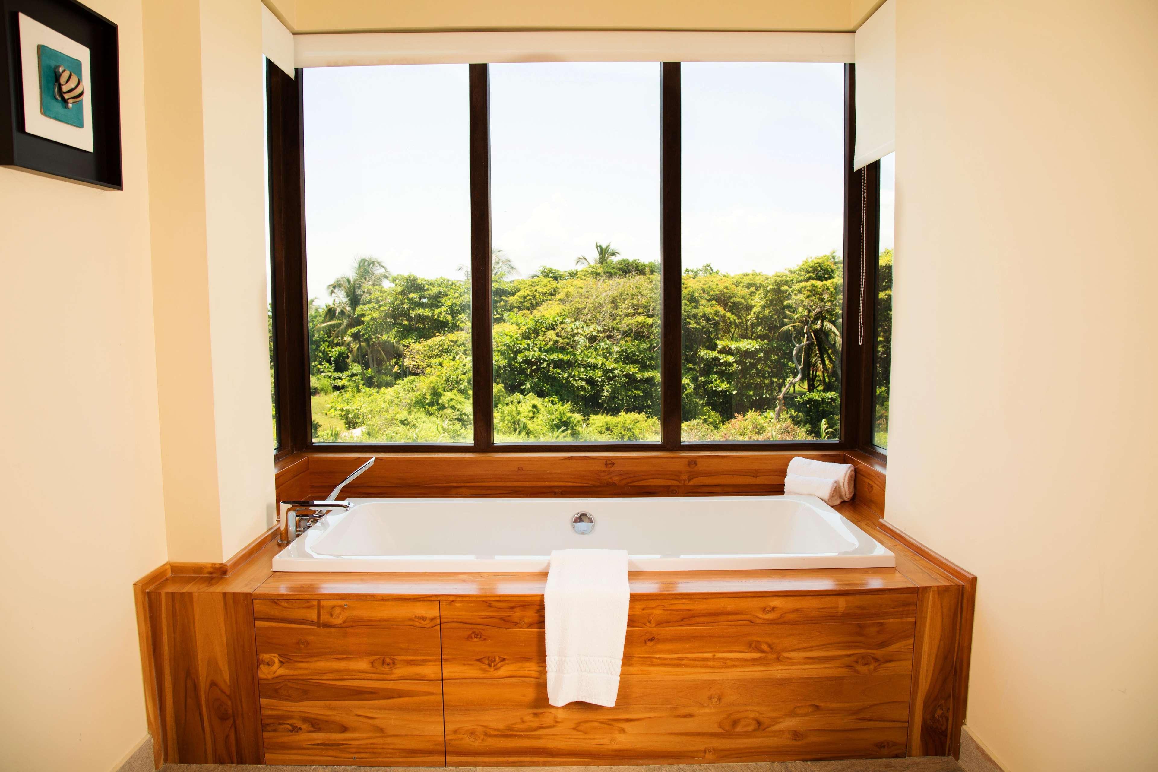 Indura Beach & Golf Resort Curio Collection By Hilton Tela Exterior foto